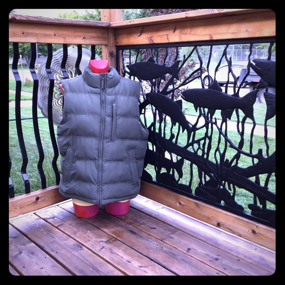 🎣St John’s Bay Men’s Vest🎣